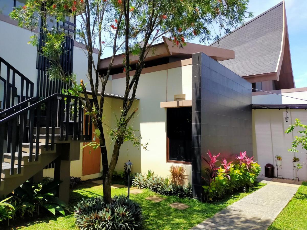 Vimala Hill Villa And Resort - 3 Bedrooms Bogor Zewnętrze zdjęcie